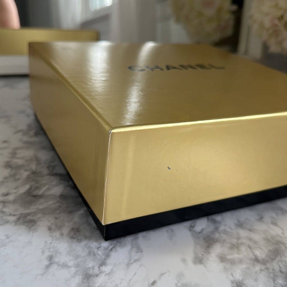 Chanel Box - Picture 2 of 5